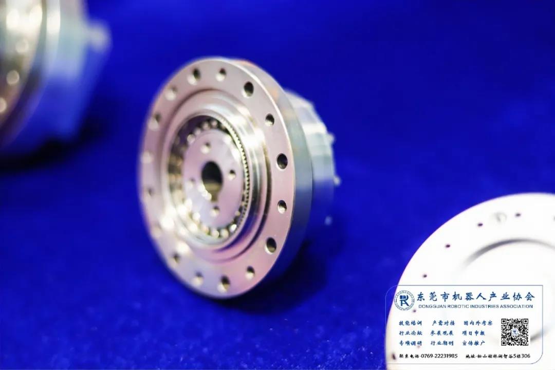 智能智造領(lǐng)袖峰會