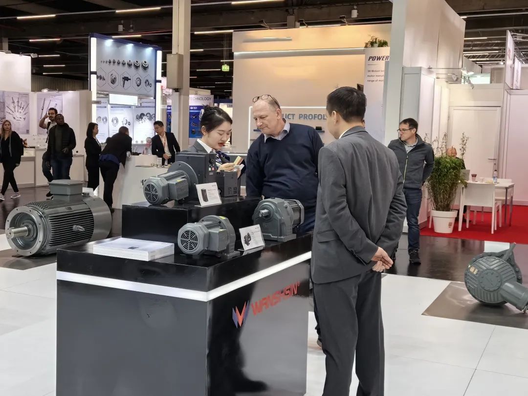 1700440297161290.jpg 1700440297161290.jpg